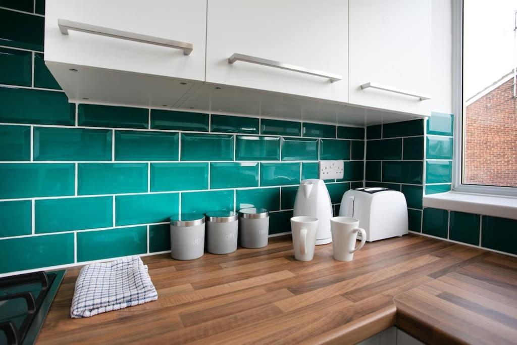 Cudworth House, Barnsley For Contractors & Families, Free Parking, High Speed Wifi Etc Villa Exteriör bild