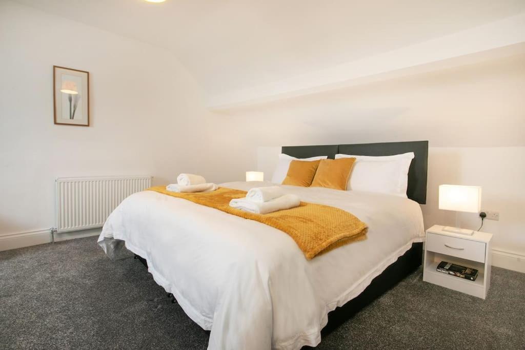 Cudworth House, Barnsley For Contractors & Families, Free Parking, High Speed Wifi Etc Villa Exteriör bild
