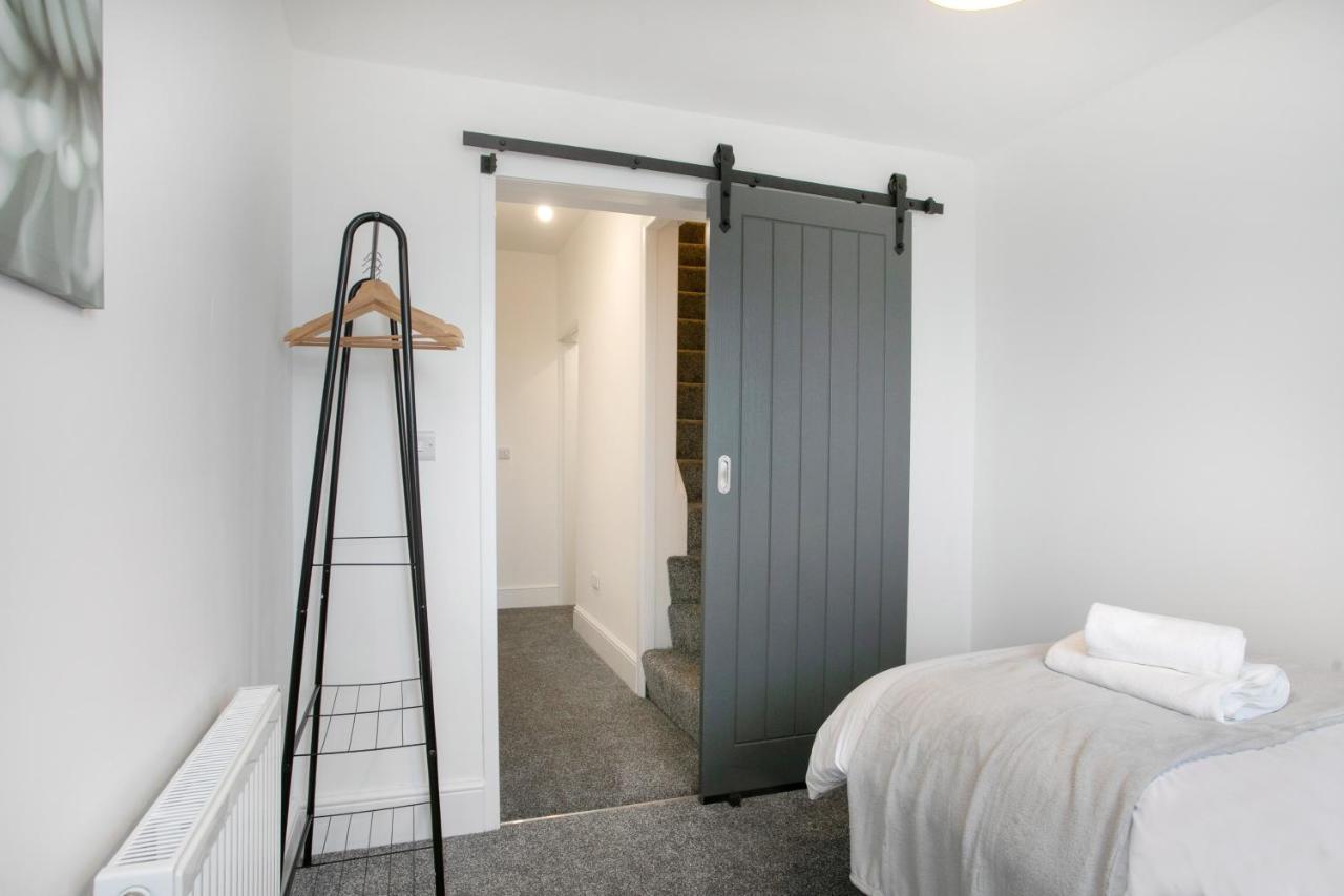 Cudworth House, Barnsley For Contractors & Families, Free Parking, High Speed Wifi Etc Villa Exteriör bild