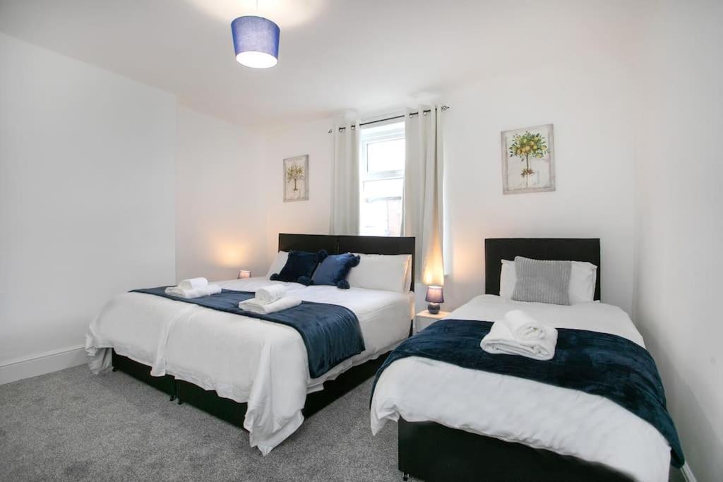 Cudworth House, Barnsley For Contractors & Families, Free Parking, High Speed Wifi Etc Villa Exteriör bild