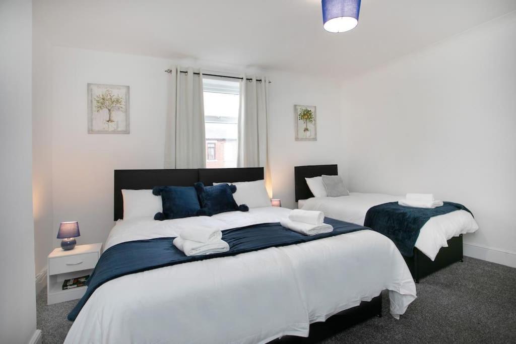 Cudworth House, Barnsley For Contractors & Families, Free Parking, High Speed Wifi Etc Villa Exteriör bild